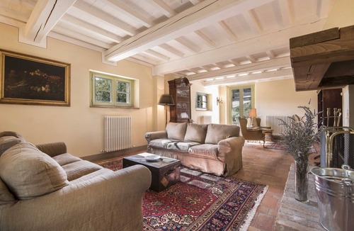 Cetona Villa | Newly restored farmhouse with private garden and exclusive pool
