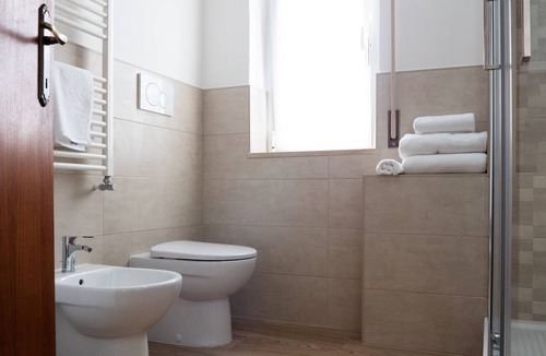 Fondi Apartment | Newly renovated facility. Two bedrooms and two bathrooms.