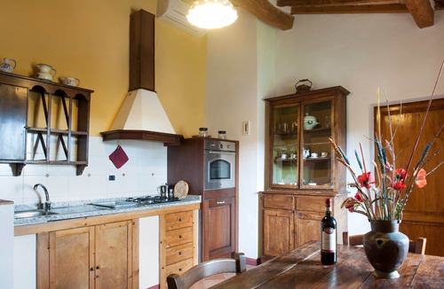 San Gimignano Apartment | Nice apartment for 4 people with pool, A/C, WIFI, pets allowed and panoramic view