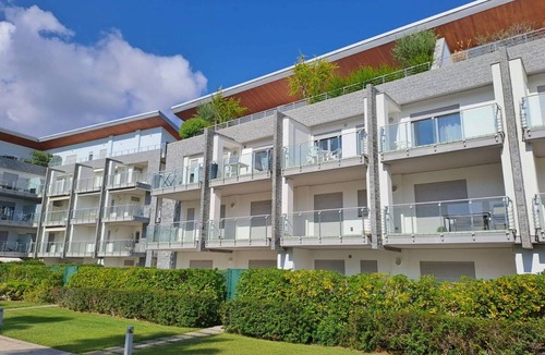 Silvi Marina Apartment | Nice apartment for 4 people with WIFI, pool, A/C, TV, terrace and pets allowed
