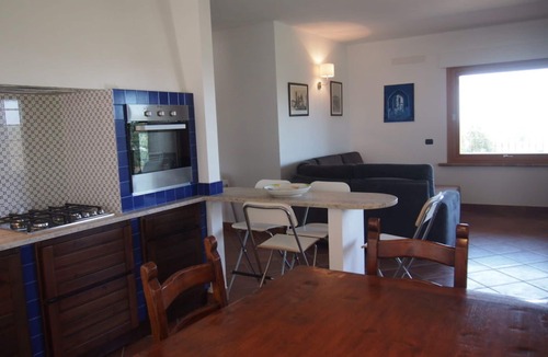 Follonica Apartment | Nice apartment for 6 people with WIFI, TV, patio and panoramic view