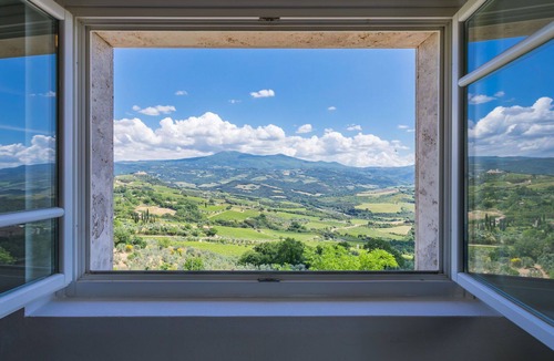Montalcino Apartment | Nice apartment for 6 guests with WIFI, pets allowed and panoramic view