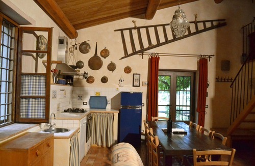 Monteleone d'Orvieto Apartment | Nice apartment for 8 people with WIFI, pool and TV
