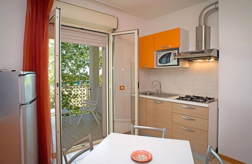 Tortoreto Lido Apartment | Nice apartment for 6 people with A/C, WIFI, pool, TV, terrace and pets allowed