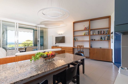 Punta Ala Apartment | Nice apartment for 10 people with WIFI, TV, balcony and pets allowed
