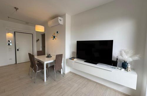 Porto Sant'Elpidio Apartment | Note di Mare Appartamento Fronte Spiaggia & Garage Privato