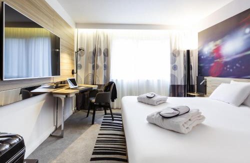 Limoges Hotel | Novotel Limoges Le Lac