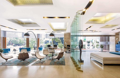 Dich Vong Hau Hotel | Novotel Suites Hanoi