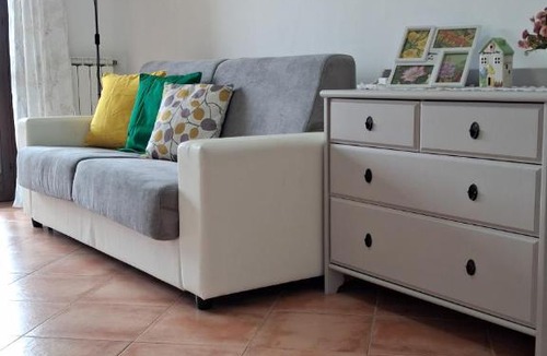 Zona XXXIII Acilia Sud Apartment | NUOVO Alloggio Giardino di Rosy tra Roma EUR e il Mare di Ostia