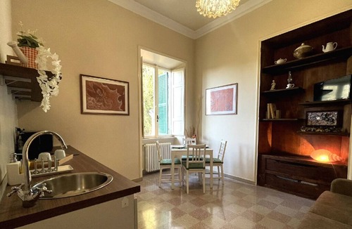 Marino House | Oasi di Relax in Suite Romantica ai Castelli Romani