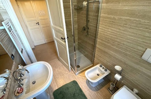 Marino House | Oasi di Relax in Suite Romantica ai Castelli Romani
