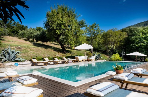 Lozzo Atestino Villa | Oasi Dolce Vita house surrounded by greenery with swimming pool, tennis and panoramic view
