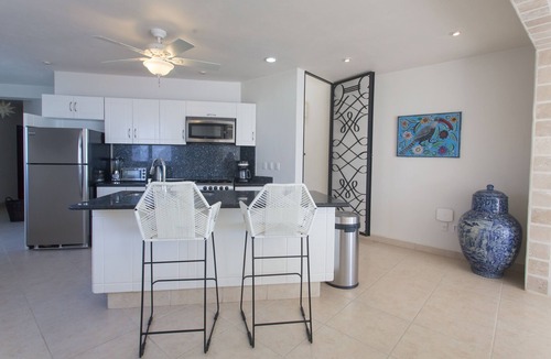 Emiliano Zapata Condo | OCEANFRONT PENTHOUSE. 4 Bdrm + loft, BREAHTAKING VIEWS.
