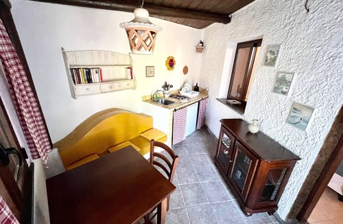 Panza Apartment | "Oleander cottage" with garden, swimming pool and spa hot tub