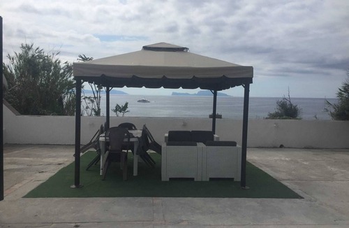 Procida Apartment | On the Chiaia Beach in Procida the intriguing "Whisper of the Mimant."