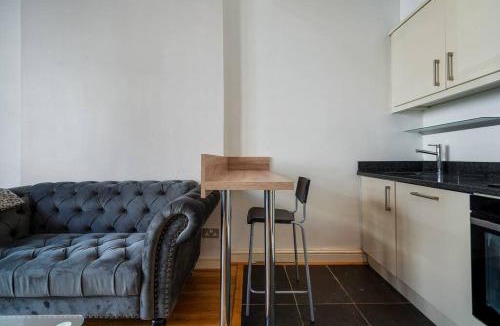 Harrow Road Apartment | One-bedroom apartment in Queen's Park