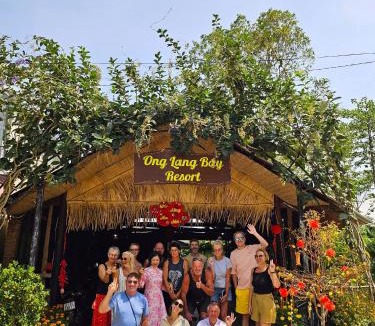 Ong Lang Resort | Ong Lang Bay Resort