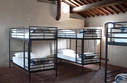 Abbadia a Isola Hostel | Ostello Contessa Ava dei Lambardi