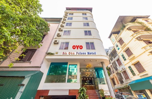 Dich Vong Hau Hotel | OYO 1046 Saigon Palace - Tran Quoc Hoan