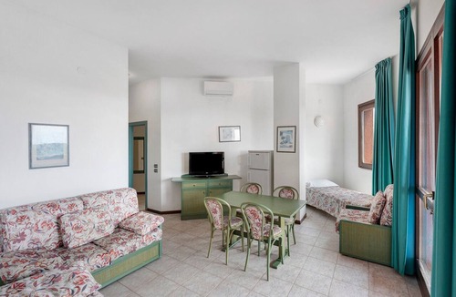 Palinuro Apartment | P.R. Club - Four-Room Velia 44 with Sea View, Private Terrace and Air Conditioning