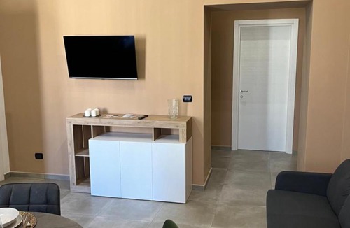 Vasto Apartment | Palazzo Ferrara Apartment