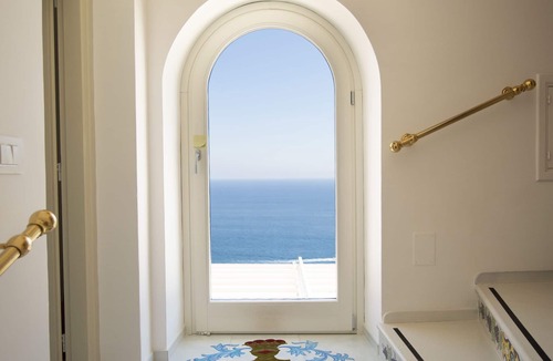 Praiano Villa | PALAZZO ROCCO ALL 3 VILLAS - 7 Bedrooms - 7 Bathrooms - Heated Jacuzzi - 20 pax.