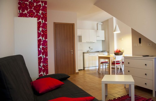 Francavilla d'Ete Apartment | Panoramic Countryside Apartment with Private Pool – Nature & Relaxation