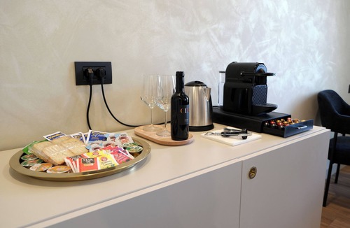 Rione V Ponte Apartment | Pantheon Urbes Collection