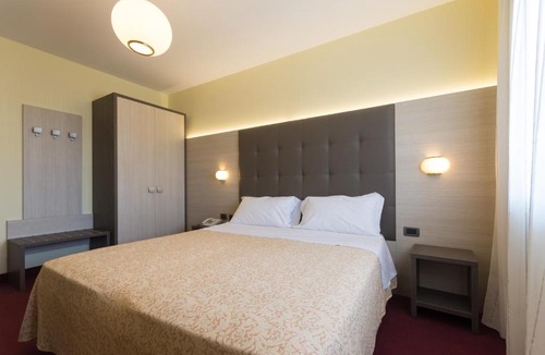 Villanova Hotel | Park Hotel Ristorante Ca' Bianca