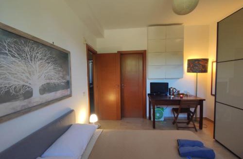 Prenestino-Labicano House | Parrot Room - Camera a Roma con bagno privato