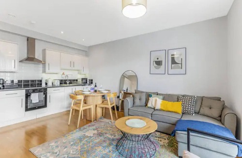 Finsbury Park Apartment | Pass The Keys Charming 2-Bed Apartment in Historic Drapery | Modern Comfort in Central London