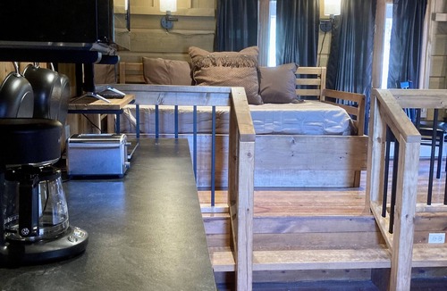 Hermosa Apartment | Peaceful Views & Comfort, Within 10 Mi of Mt. Rushmore & Custer State Park.