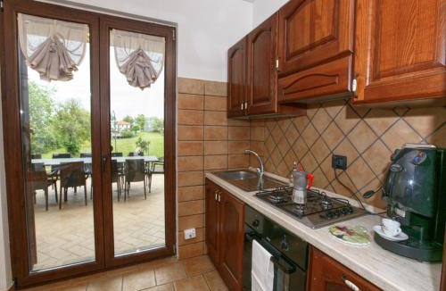 Montefiascone Villa | Peaceful Villa in Montefiascone with Bubble Bath