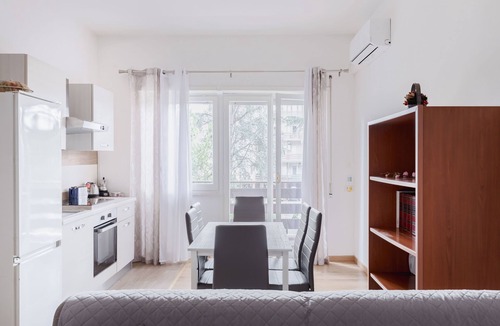 Quartiere XXIV Don Bosco Apartment | Pelizzi Apartment, 5 persons, 2 bedrooms, balcony, Wi-fi, Cinecittà