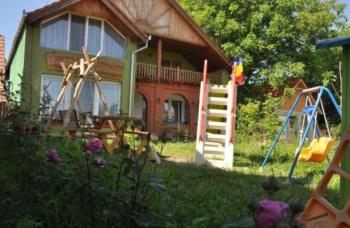 Albesti House | Pensiune Muzeu Traditional Poveste in Transilvania