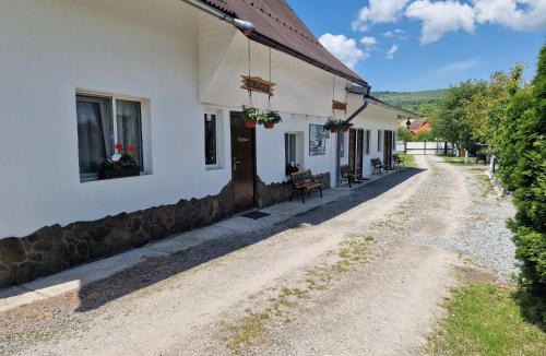 Sovata House | Pensiunea Beatrice