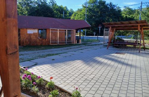 Cartisoara House | Pensiunea Dateș