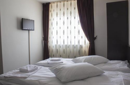 Floresti House | Pensiunea Vidcom