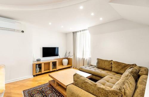 Maida Vale Apartment | Penthouse with Terrace on Maida Vale Border