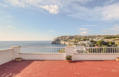 Sant'Angelo Apartment | Pet friendly apartment in Sant´Angelo d´Ischia