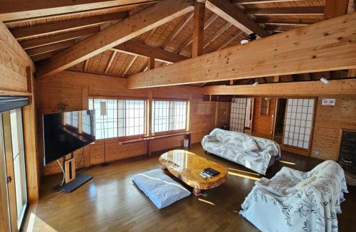Nasu Villa | Pet friendly NASU Royal Villa ペットと泊まれる広々貸切別荘 那須ロイヤルヴィラBBQ駐車5台OK