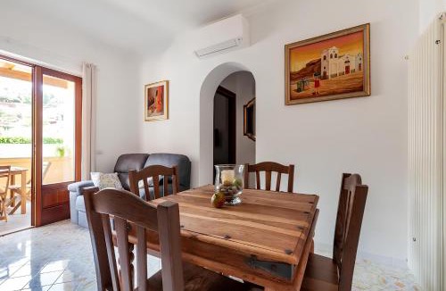 Lacco Ameno Apartment | Petite Casa Caterina