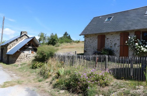 Chamberet House | Petite Maison Au Cœur Du Limousin