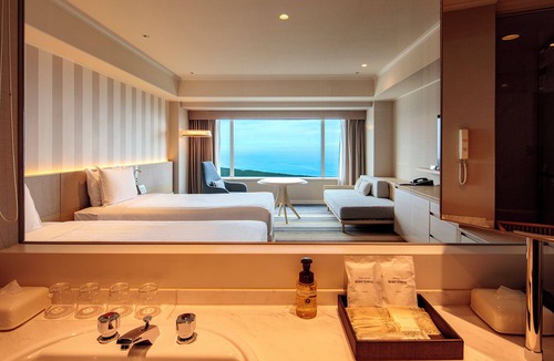 Miyazaki Resort | Phoenix Seagaia Ocean Tower