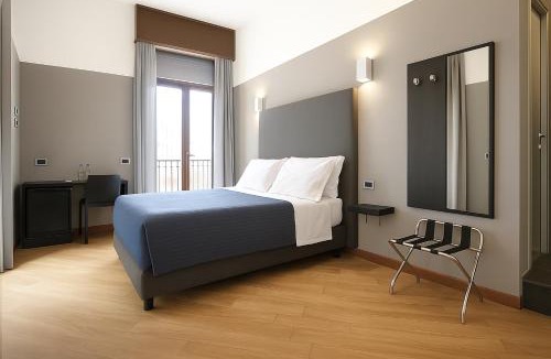 Historical Center House | Piazza Carità