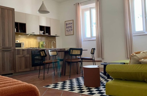 Acquasparta Apartment | Piazza Condo – Terrace with Palazzo Cesi View InBorgo