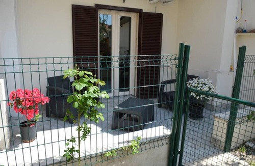 Pigneto House | Pigneto apartment villini Dackins house