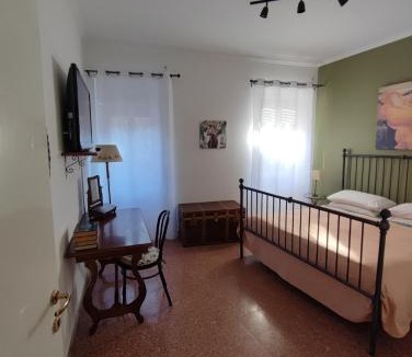 Fara in Sabina Apartment | Pink house