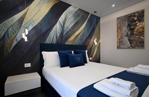Pagani Bed & Breakfast | Plaza Rooms Luxury B&B