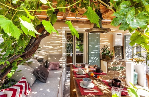 Seccheto Apartment | Pomegranate House 2